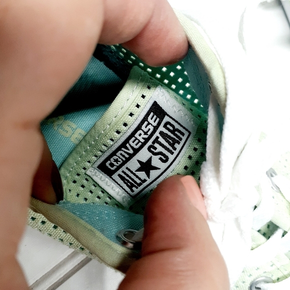 NEW Converse Chuck Taylor All Star Perforated JUNIOR shoe size 4 F41 - Picture 12 of 15